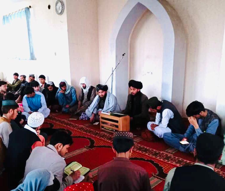 برنامه‌ی ترجمه و تفسیر قرآنکریم برای محصلین پوهنتون پروان آغاز شد 