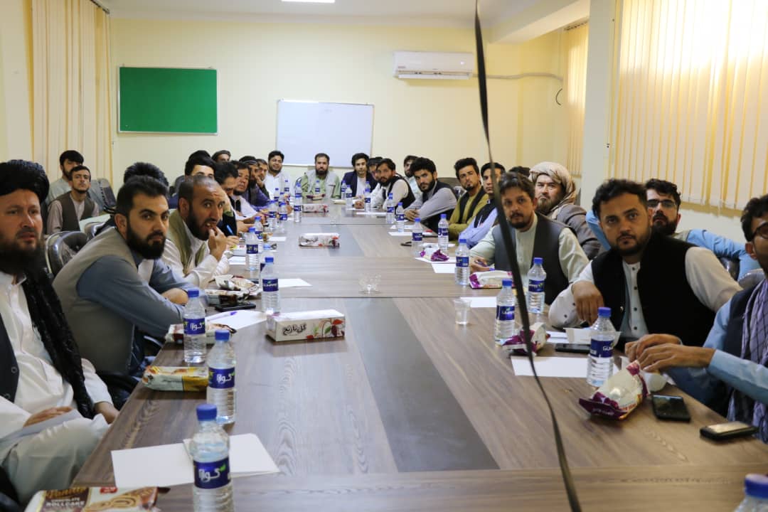 برنامه‌ی یک روزه‌ ارتقای ظرفیت از سوی آمریت انکشاف مسلکی برای استادان در  پوهنتون پروان دایرشد. 